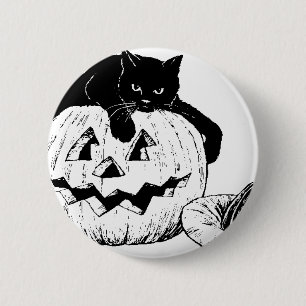 Zwarte kat op een pompoen ronde button 5,7 cm