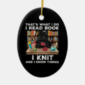 Zwarte kat Rood Boek Knit Schrijver Reader Boekhou Keramisch Ornament (Voorkant)