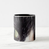 Zwarte kat, witte whiskers, groene ogen tweekleurige koffiemok (Center)