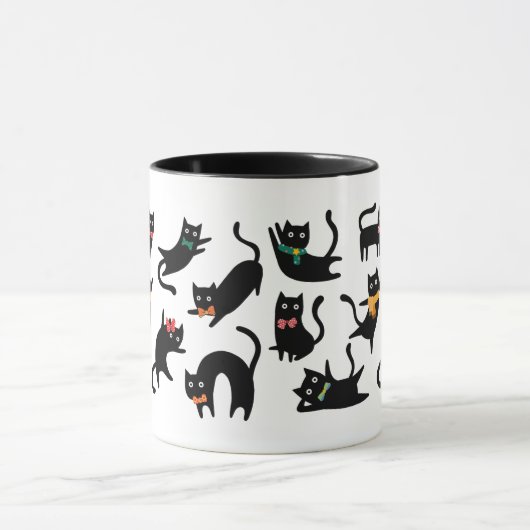Zwarte katten poseert mok (Midden)