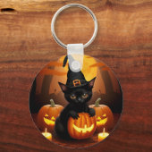 Zwarte kitten in heks Pet te midden van Halloween  Sleutelhanger (Voorkant)