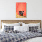 Zwarte Koe Rode Barn Canvas Afdruk (Insitu (Slaapkamer))