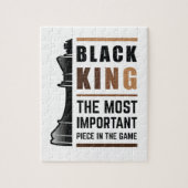 Zwarte Koning De Belangrijkste Stuk In Het Spel 2 Legpuzzel (Verticaal)