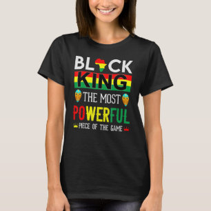 Zwarte koning het krachtigste stuk in de game-Mann T-shirt