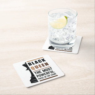 Zwarte koningin het krachtigste stuk gamen 2 vierkante kartonnen onderzetter