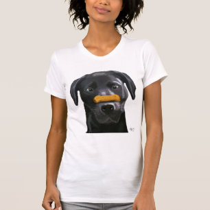 Zwarte labrador met bot op nose 2 t-shirt
