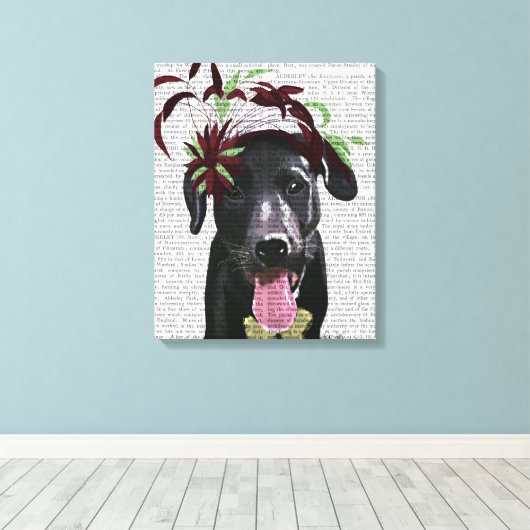 Zwarte labrador met groene fascinator canvas afdruk (Insitu (Houten vloer))