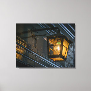 Zwarte lantaarn omhoog dicht canvas print