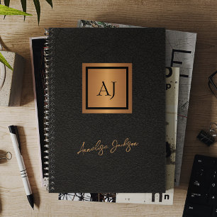 Zwarte leren gouden monogram schrift naam elegant notitieboek