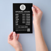 Zwarte logo qr-code openingsuren bedrijf flyer (Hand)