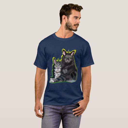 Zwarte maine coon kattenbroertjes met groene ogen t-shirt (Voorkant volledig)