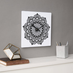 Zwarte Mandala op Witte Achtergrond Vierkante Klok