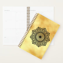 Zwarte Mandala op zachte gouden achtergrond