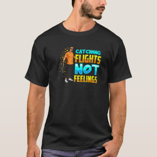 Zwarte Mannen vangen vluchten zonder dat ze zich s T-shirt