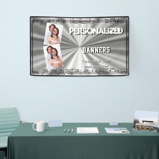 Zwarte muzieknoten op zilver spandoek (Beurs)