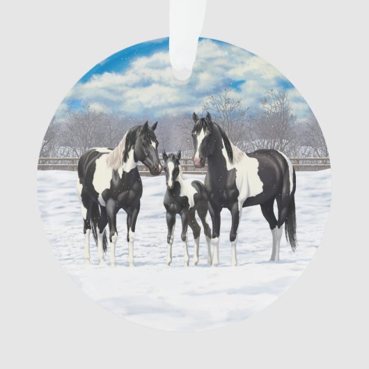 zwarte paardenpestjes met kwartsverf in sneeuw ornament (voorkant)