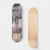 Zwarte paarse inkuilkunst op skateboard (Voorkant)
