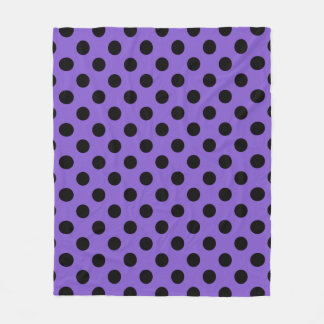 Zwarte polka-stippen op lavendel fleece deken