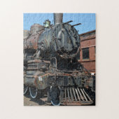Zwarte Rusty Stoomlocomotief Treinmotor Legpuzzel (Verticaal)