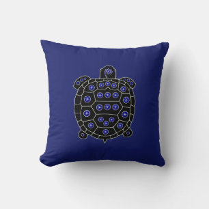 Zwarte schildpad versierd met stersaffieren kussen