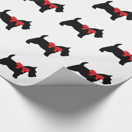 Zwarte Scottie met rood-buspapier Cadeaupapier (Hoek)