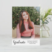 Zwarte Script Moderne Afstudeerfoto Afstuderen Kaart (Staand voorkant)
