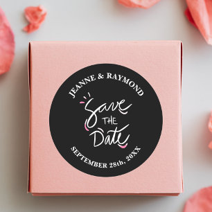 Zwarte Stijlvolle Calligrafie Trouw Save the Date Ronde Sticker