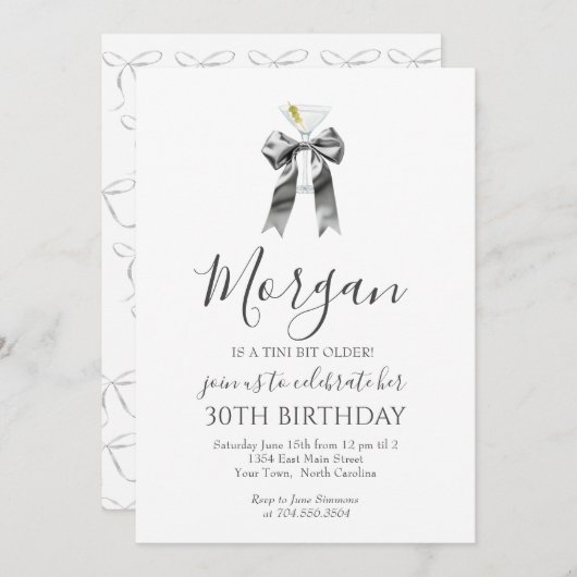 Zwarte strik Een Tini Bit Oudere Martini Uitnodigi Kaart (Voorkant / Achterkant)