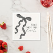 Zwarte strik het knopen van de knoop bruidsdouche  servet (Insitu)