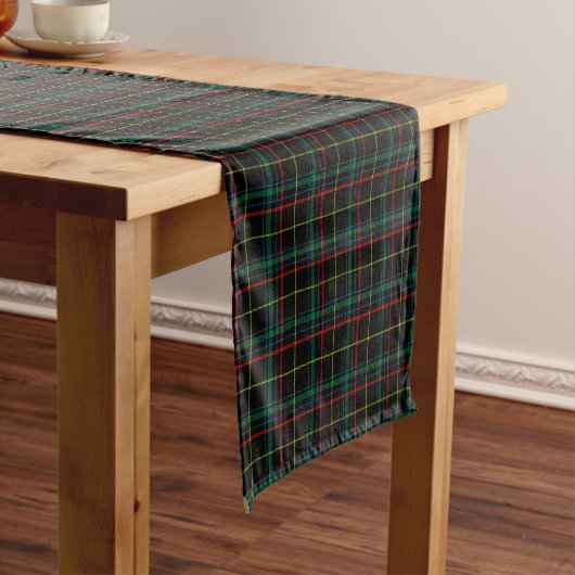 Zwarte Tartan Schotse Strepen Tafel Runner Korte Tafelloper (Voorbeeld)