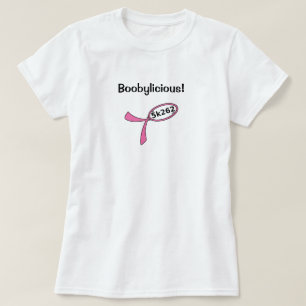 Zwarte tekst: Boobylicious! T-shirt