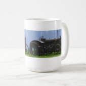  zwarte trekker - Boerderij Koffiemok (Voorkant rechts)