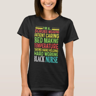 Zwarte verpleegster draagt Afrikaans-Amerikaanse g T-shirt