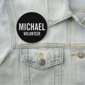 Zwarte Voluntbadge met aangepaste naam Naamplaatje (In situ)