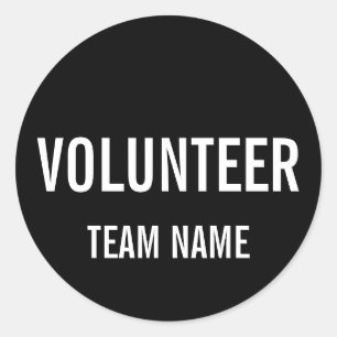Zwarte Volunteer-badge met de naam van het aangepa Ronde Sticker