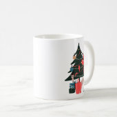 Zwarte vrouw die kerstboomkoffie-Mok decorreert Koffiemok (Voorkant rechts)
