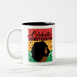 Zwarte vrouwen Juneteenth vieren Onafhankelijkheid Tweekleurige Koffiemok