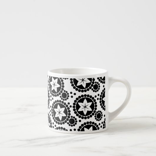 Zwarte witte bloemen mok met espresso design (Rechts)