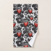 Zwarte, witte en rode aardbeien overal bad handdoek (Handdoek)