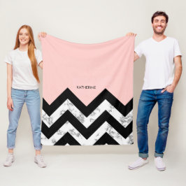 Zwarte witte en roze kleurstoffen fleece deken