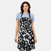 Zwarte witte moderne bloemen blaast schort (Gedragen)