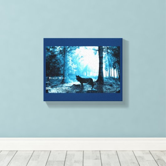 Zwarte Wolf Alone in het bos Canvas Afdruk (Insitu (Houten vloer))