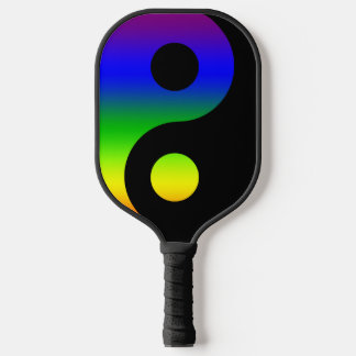 Zwarte Yin Yang-symbool met regenbooggradiënt Pickleball Paddle