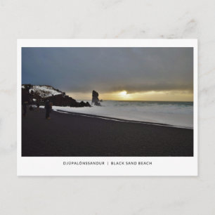 Zwarte zandstrand op zee, IJsland briefkaart