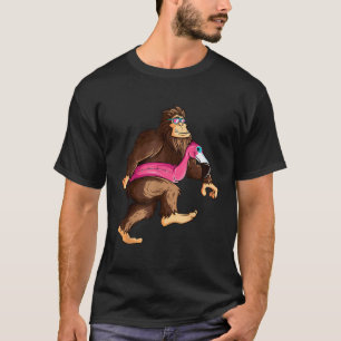 Zwembad Party Bigfoot Pink Float Flamingo Sasquatc T-shirt