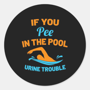 zwembenerwt in de pool ronde sticker