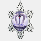 Zwemelen in LOVE Pewter Snowflake Ornament (Rechts)