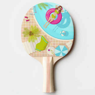 Zwemzwembad meisje op strand bikini tafeltennisbatje