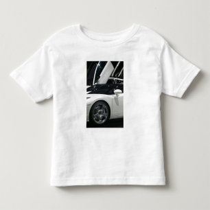 ZWITSERLAND, GENEVA: 75e jaarlijkse autosalon van Kinder Shirts